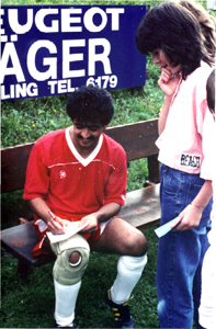 Bahman Autographs for his fan